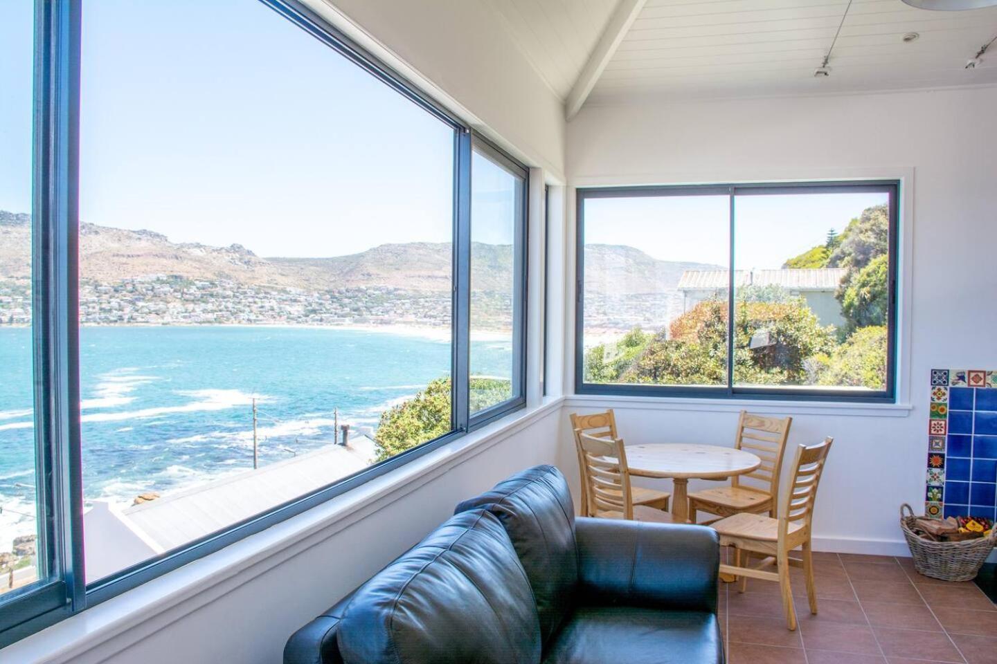Modern Beach Apartment By Open Home Kalk Bay Exterior photo