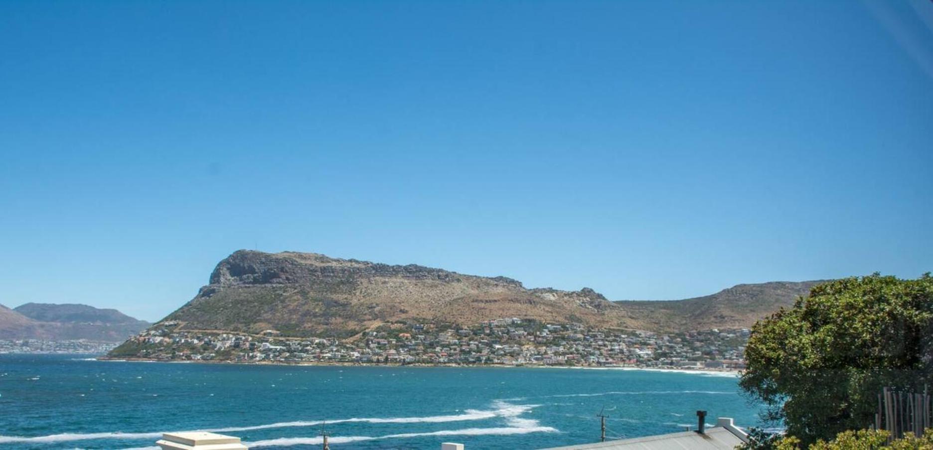 Modern Beach Apartment By Open Home Kalk Bay Exterior photo